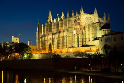 Kathedrale von Palma bei Nacht